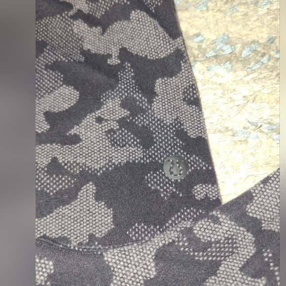 Lululemon Scuba High-Rise Jogger 7/8 Length Heritage 365 Camo Deep Coal Multi - Picture 4 of 11